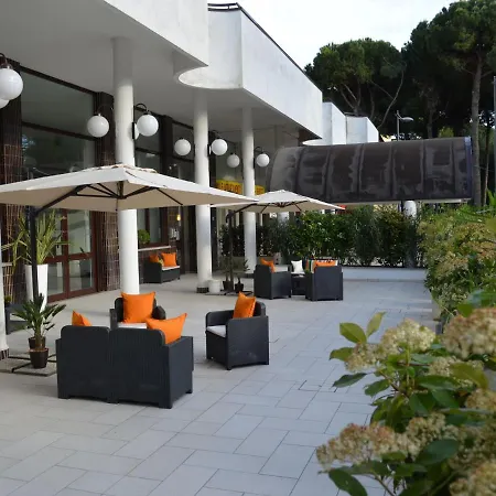 Modern In Lido Degli Estensi With Swimming Pool