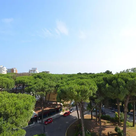 Modern In Lido Degli Estensi With Swimming Pool Appartamento Llido Degli Estensi