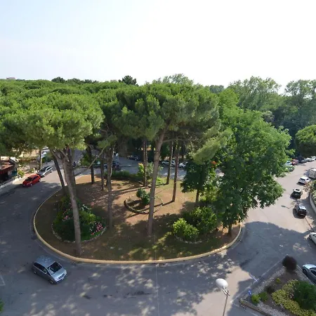 Modern In Lido Degli Estensi With Swimming Pool * Llido Degli Estensi