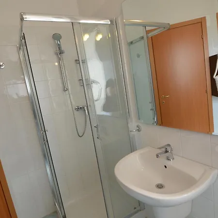 Modern In Lido Degli Estensi With Swimming Pool Appartamento
