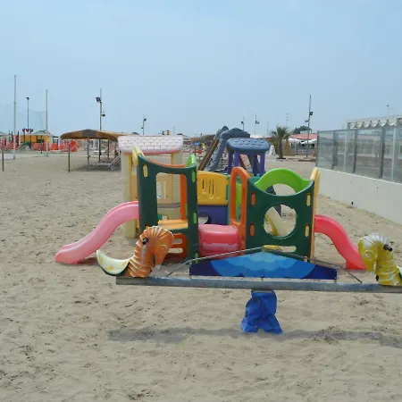 Modern Apartment In Lido Degli Estensi With Swimming Pool Apartment *
