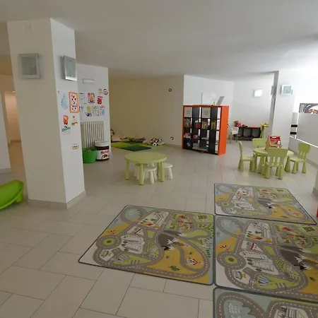 Apartment Modern Apartment In Lido Degli Estensi With Swimming Pool *