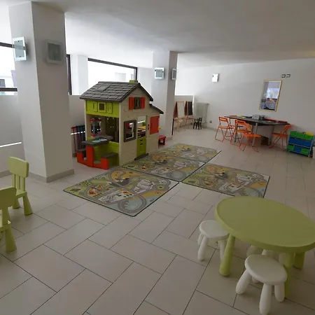 Apartment Modern Apartment In Lido Degli Estensi With Swimming Pool *